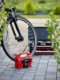 KOMPRESOR SAMOCHODOWY YATO 18V, 11 BAR, 12 L/MIN – AKUMULATOR 3 AH