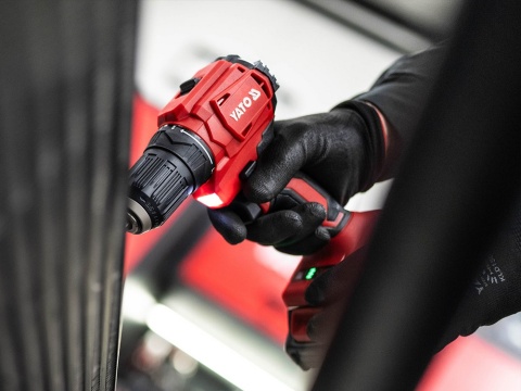 WIERTARKO-WKRĘTARKA YATO 18V, 45 Nm – AKUMULATOR 2 Ah