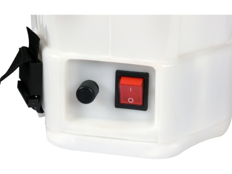 OPRYSKIWACZ AKUMULATOROWY YATO 12V Z PANELEM SOLARNYM, 16L, 8AH