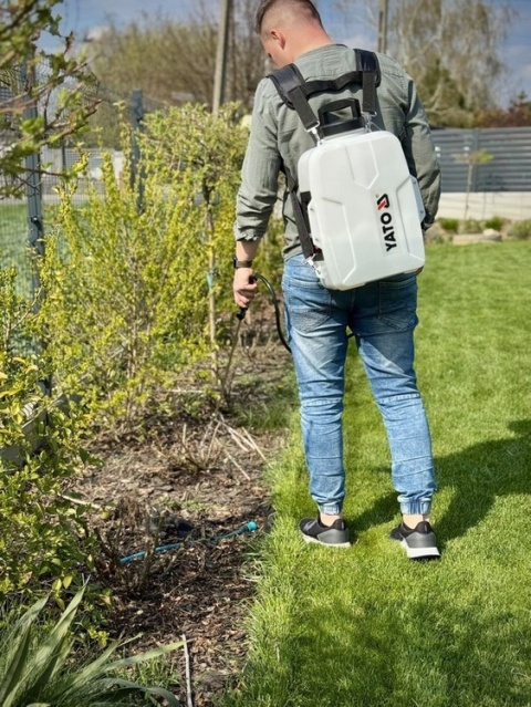 OPRYSKIWACZ PLECAKOWY YATO 2W1 18V, 12L – BEZ AKUMULATORA