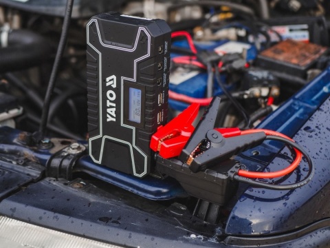 URZĄDZENIE ROZRUCHOWE / POWER BANK YATO 12000mAh Z WYŚWIETLACZEM LCD