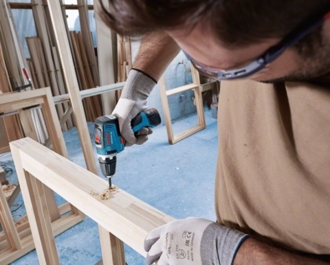 WIERTARKO-WKRĘTARKA AKUMULATOROWA BOSCH GSR 12V-30 12 V 30 Nm 2×2.0 Ah Li-Ion WALIZKA