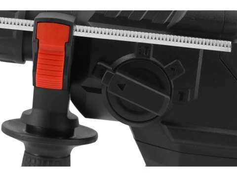 MŁOTOWIERTARKA YATO BEZSZCZOTKOWA 18V SDS PLUS 2,5J – AKUMULATOR 4 AH