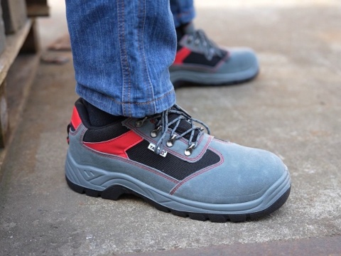 PÓŁBUTY ROBOCZE YATO PUEBLE S3 – ROZMIAR 41 - YT-80585