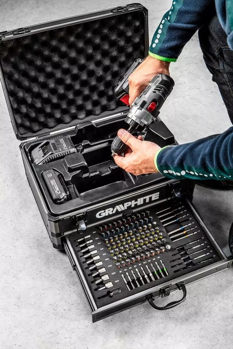 ZESTAW ENERGY+ W WALIZCE ALUMINIOWEJ: WIERTARKO-WKRĘTARKA GRAPHITE 18V 10MM, 2 x AKUMULATOR 2AH, 109 AKCESORIÓW - 58G022-PS15