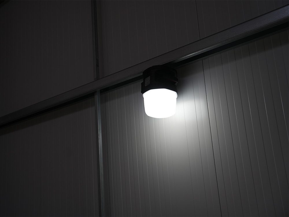 REFLEKTOR LED YATO 18V 10000 LM 360° - BEZ AKUMULATORA - YT-829670 - obrazek 13