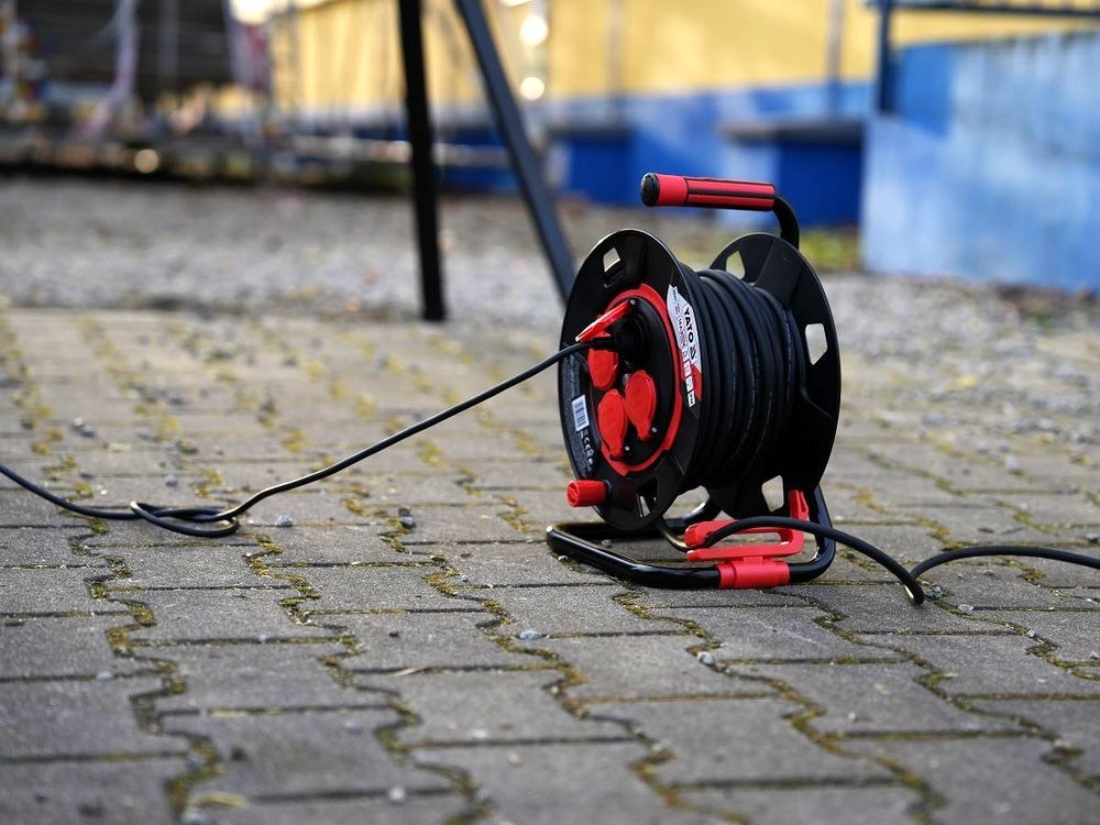 PRZEDŁUŻACZ BĘBNOWY YATO 3 × 1,5 mm² - 20 m - 4 GNIAZDA IP44 - YT-81052 - obrazek 10