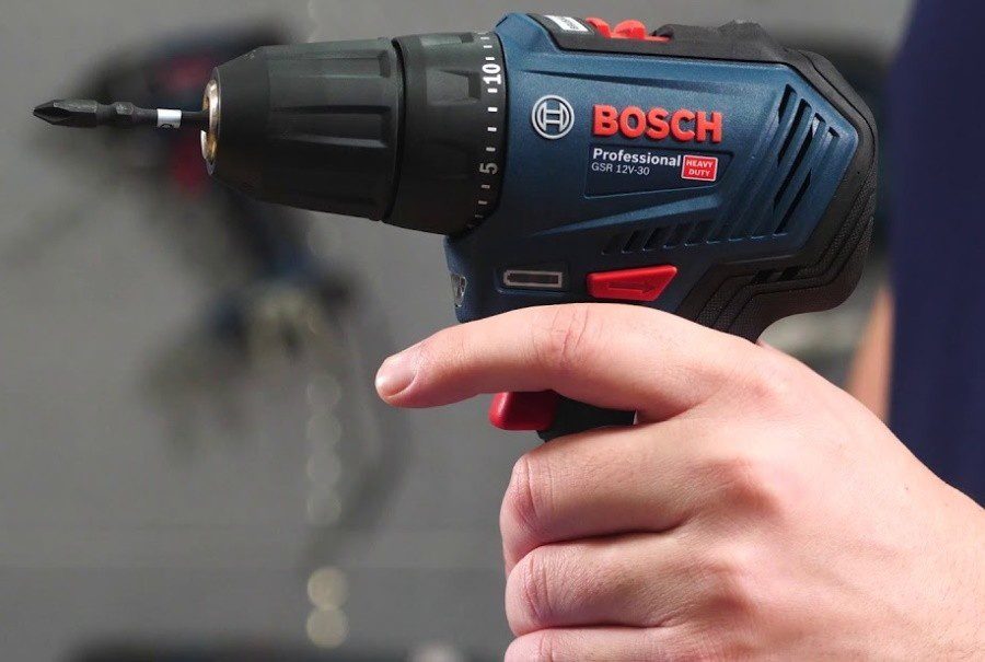 WIERTARKO-WKRĘTARKA AKUMULATOROWA BOSCH GSR 12V-30 12 V 30 Nm 2×2.0 Ah Li-Ion WALIZKA - obrazek 8